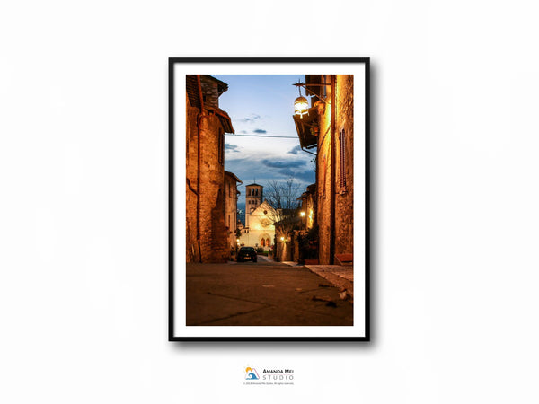 Night Stroll in Assisi - Assisi, Italy